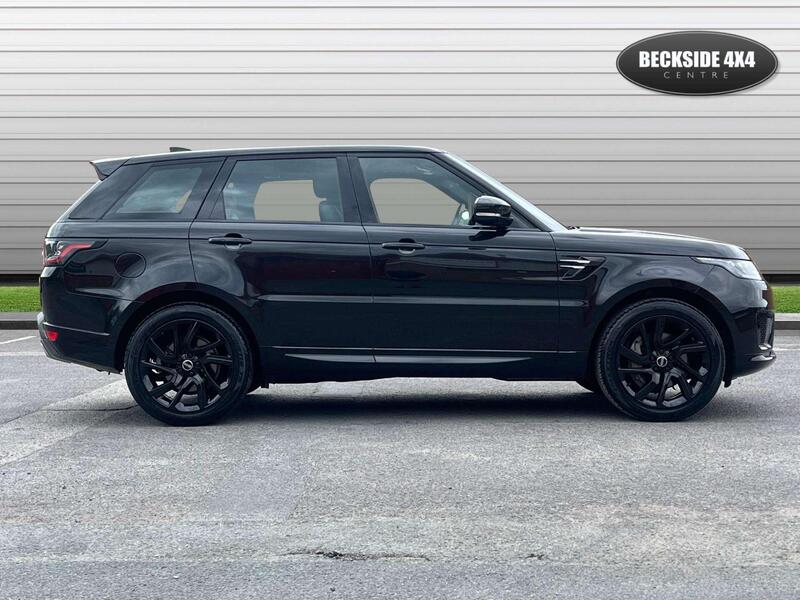 Land Rover Range Rover Sport view 2