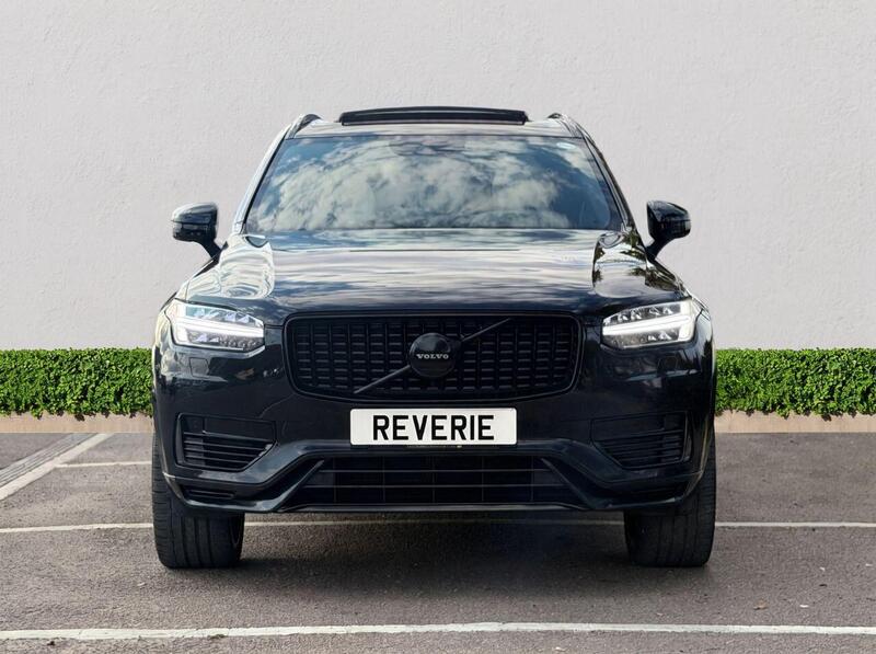 Volvo XC90 view 2
