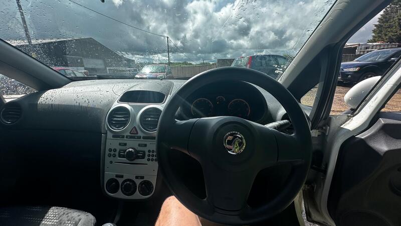 2015 Vauxhall Corsa — photo 8