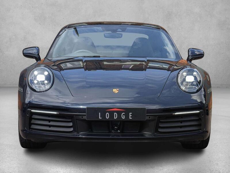 Porsche 911 view 2
