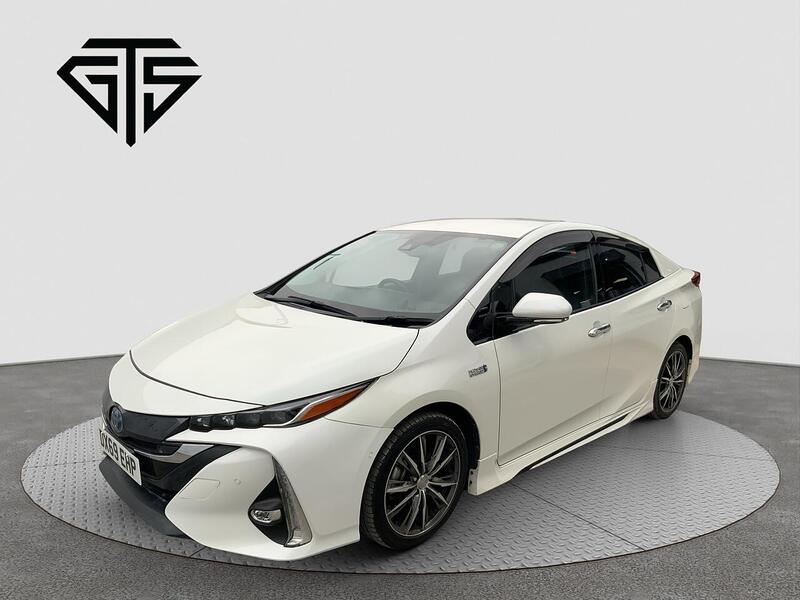 Toyota Prius view 7