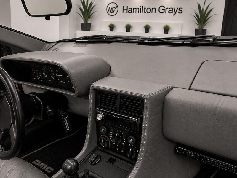 Delorean DMC-12 view 3