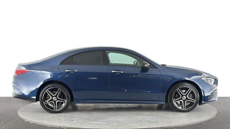 Mercedes-Benz Mercedes-Benz CLA view 3