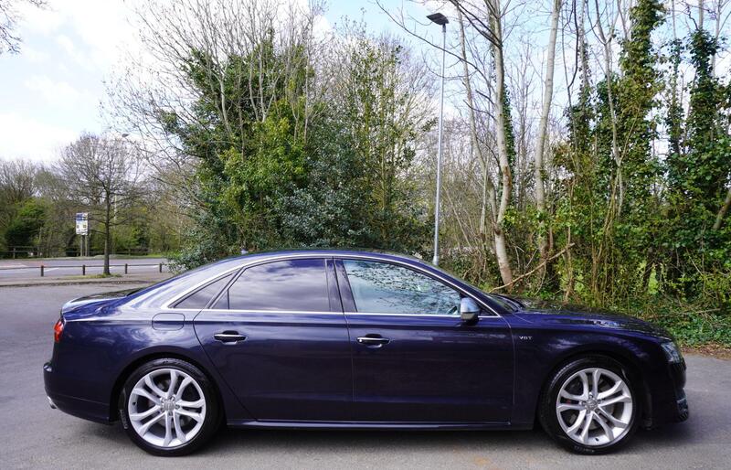 Audi Audi S8 view 6