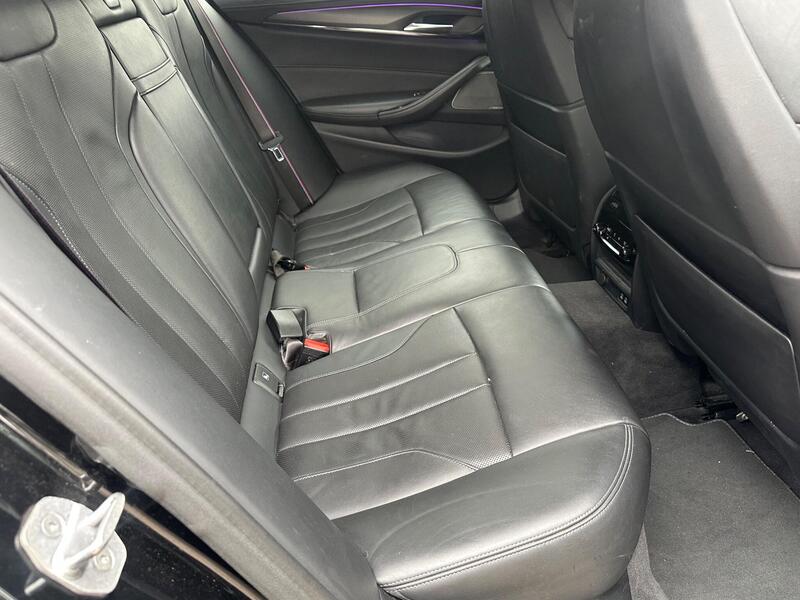 BMW M5 view 6