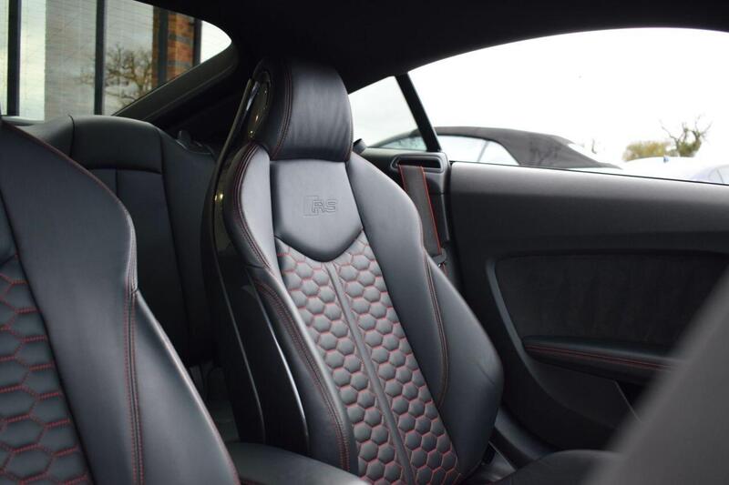 Audi Audi TT RS view 5