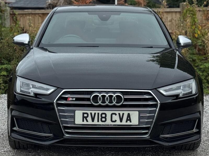 Audi S4 view 5