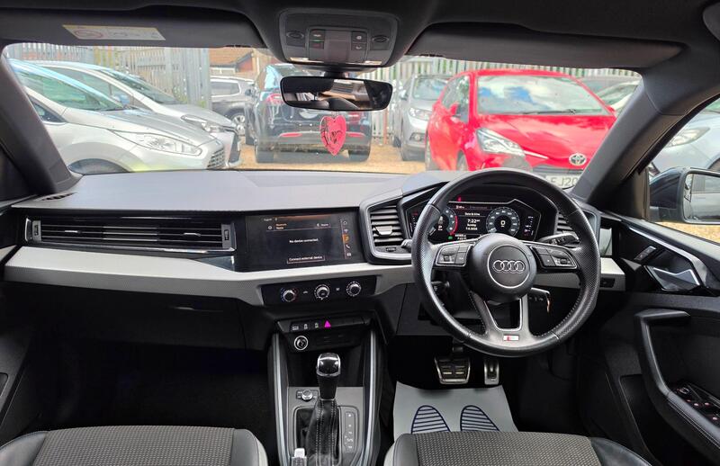 Audi A1 1.5 TFSI 35 S line Sportback S Tronic Euro 6 (s/s) 5dr thumbnail 24