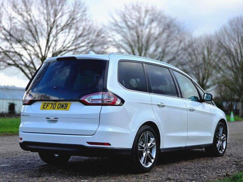 Ford Galaxy view 5