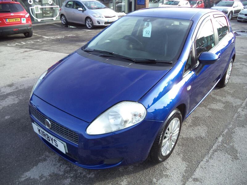 Fiat Grande Punto view 3