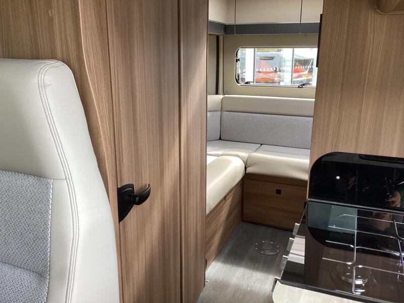 Auto-Trail V-Line 636 Sport — image 11