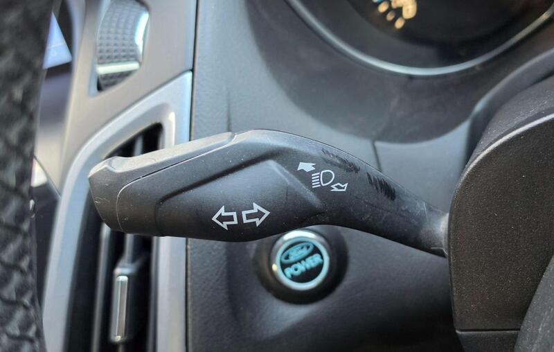 Ford Focus 1.6T EcoBoost Titanium X Euro 5 (s/s) 5dr thumbnail 35
