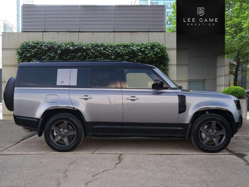 Land Rover Defender view 4