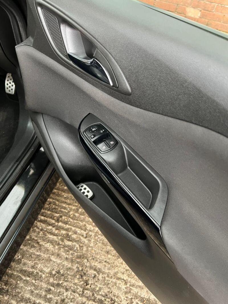 Vauxhall Corsa view 22