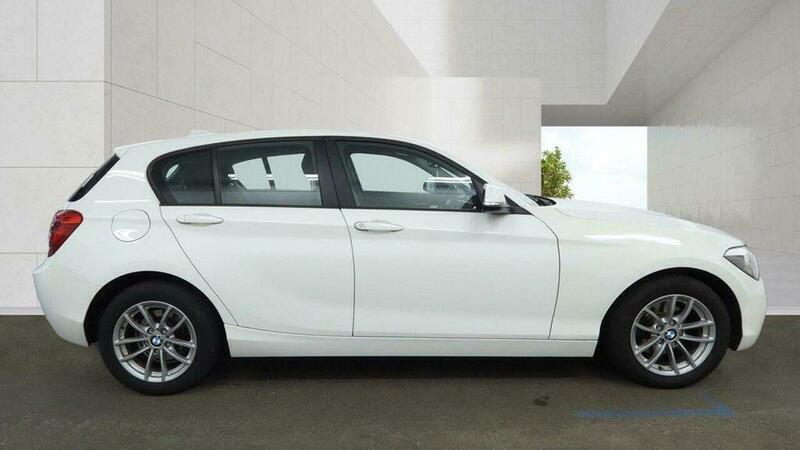BMW 1 Series view 5
