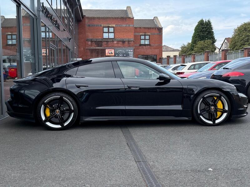 Porsche Taycan view 4