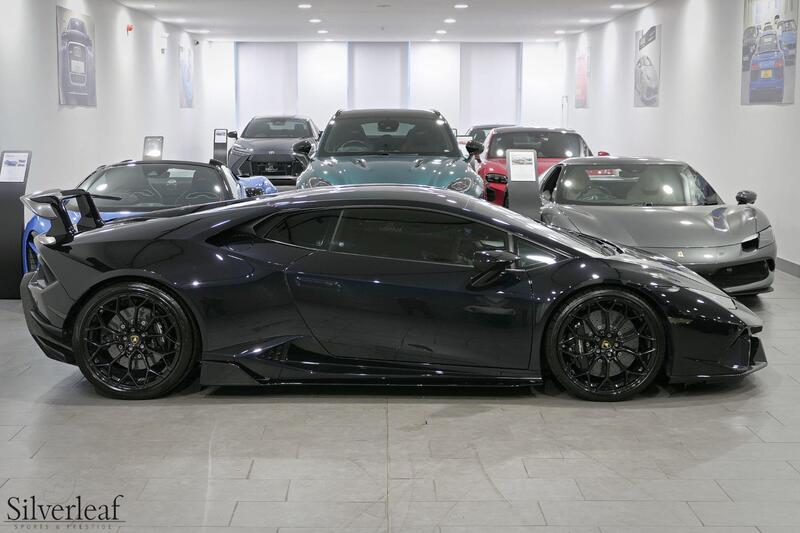 Lamborghini Huracan view 3