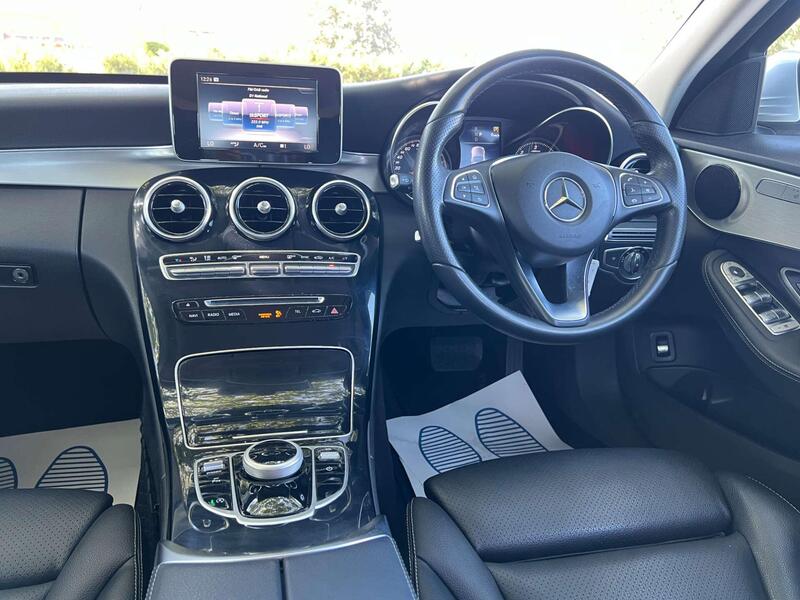 Mercedes-Benz C Class view 3