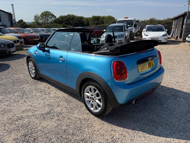 Mini Convertible view 7