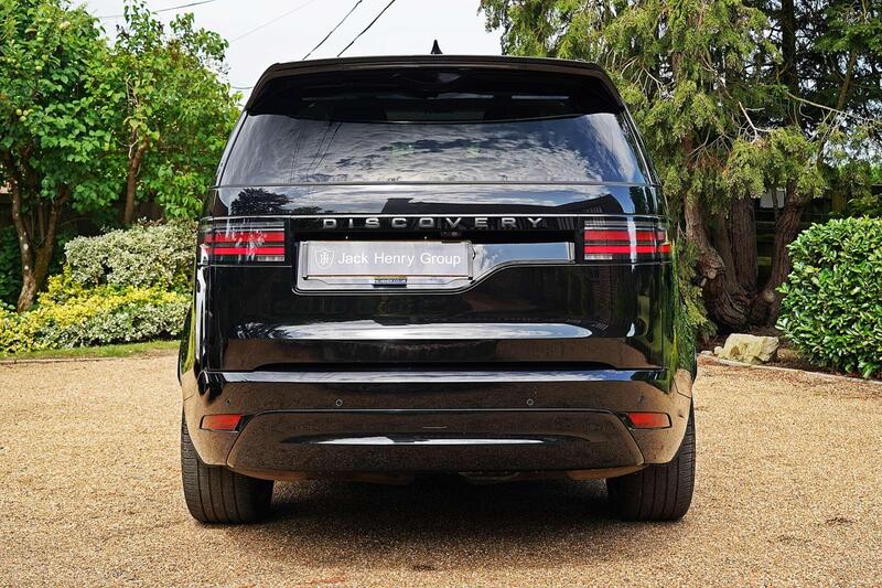Land Rover Discovery 3 view 6