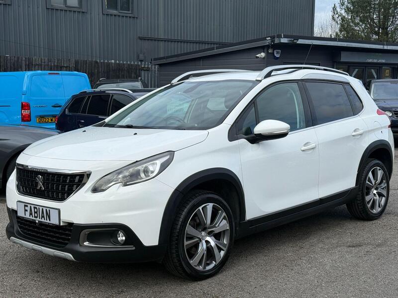 Peugeot 2008 view 6