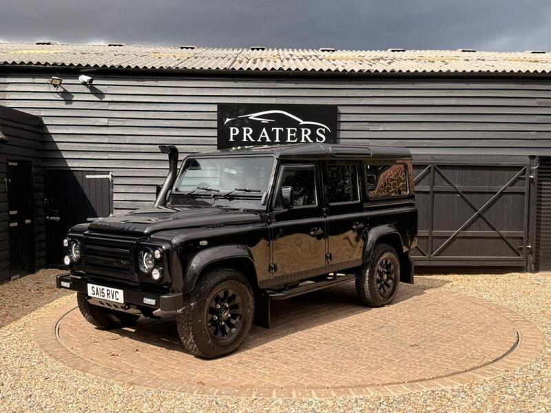 Land Rover Defender 110 view 2
