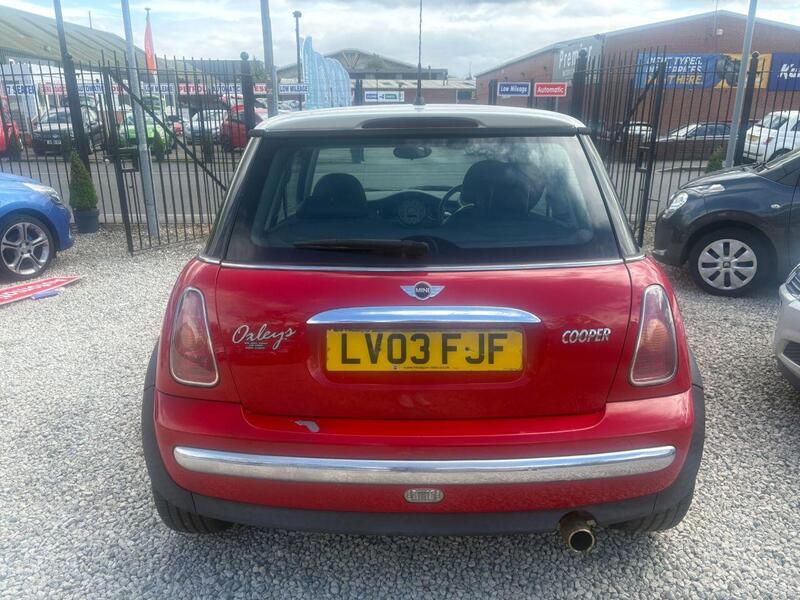 Mini Cooper view 5
