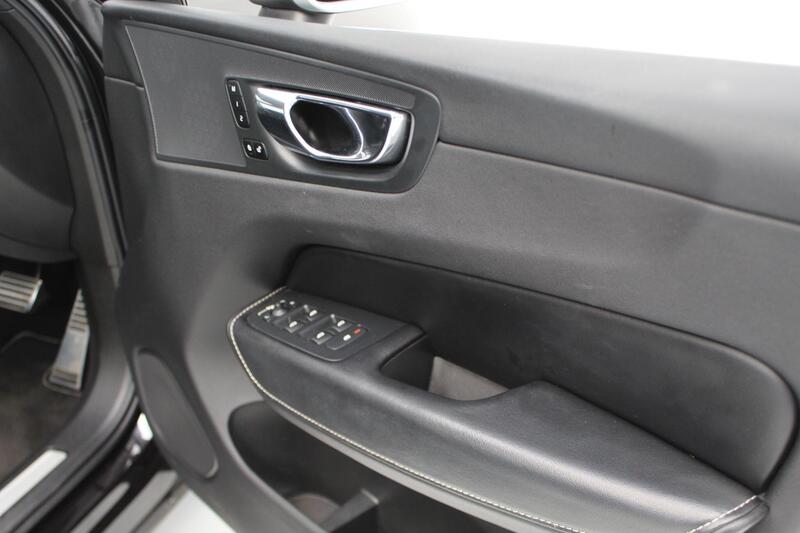 2018 Volvo XC60 in Black — image 32 of 74