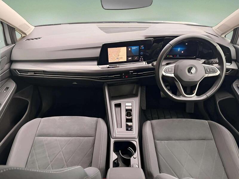 Volkswagen Golf view 2