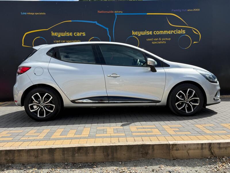 Renault Clio view 6