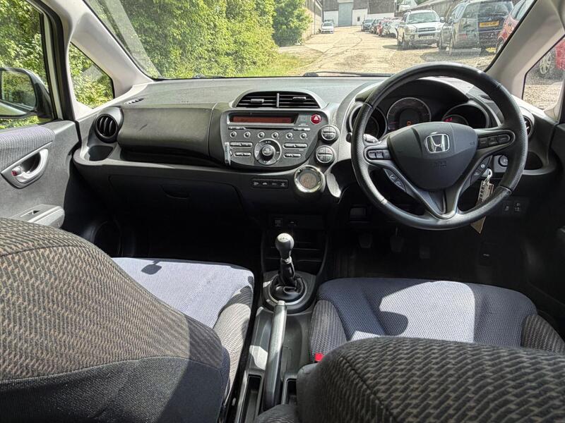 2013 Honda Jazz — photo 13