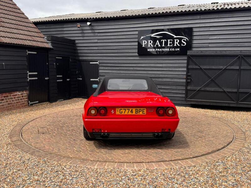 Ferrari Mondial view 3