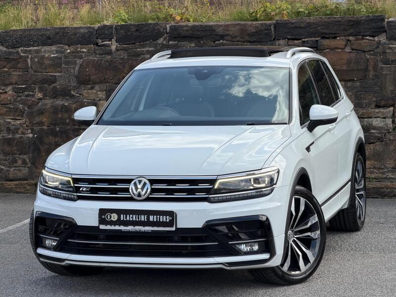 Volkswagen Tiguan view 3