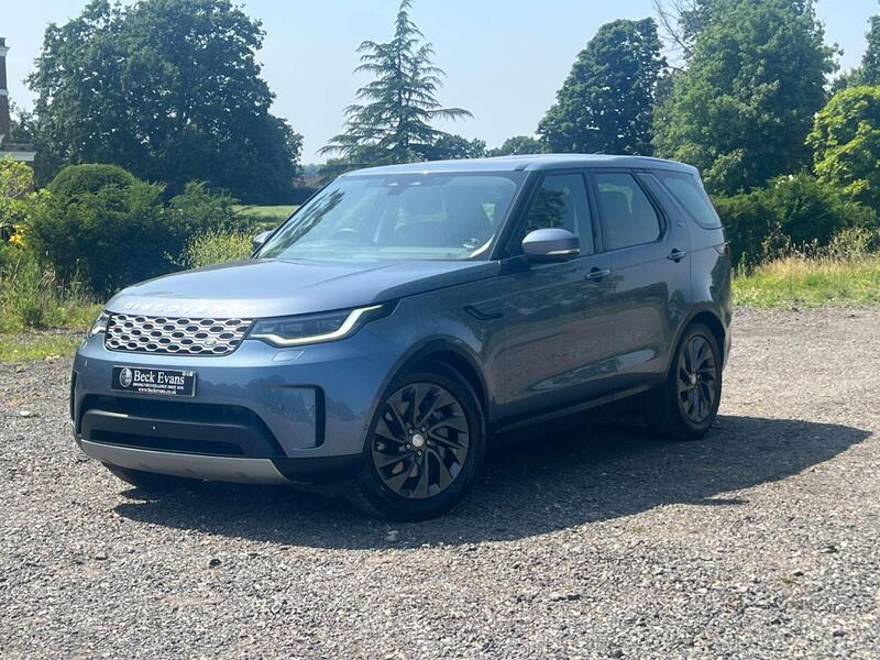 2023 Land Rover Discovery in Blue for sale