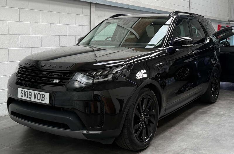 Land Rover Discovery 3 view 3