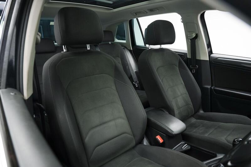 Volkswagen Tiguan view 8