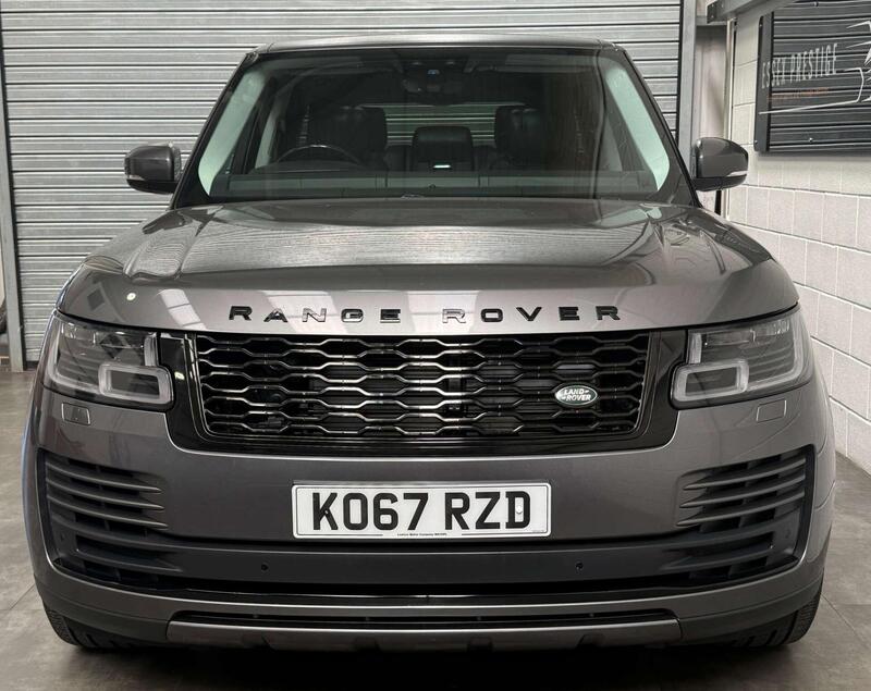 Land Rover Range Rover view 2
