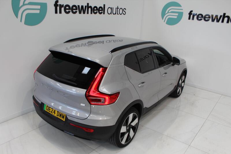 2023 Volvo XC40 in Silver — image 38 of 73