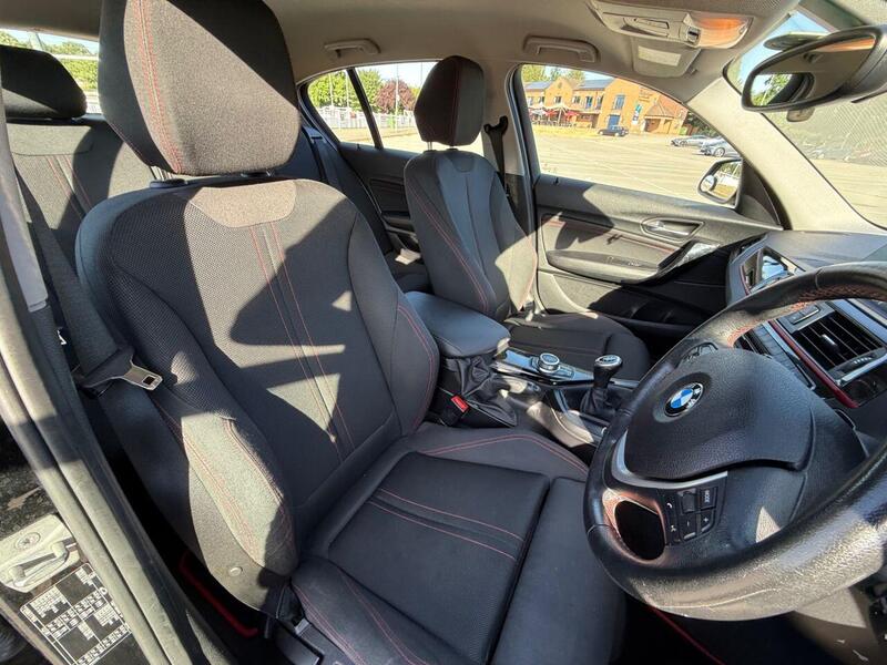 BMW 1 Series view 3