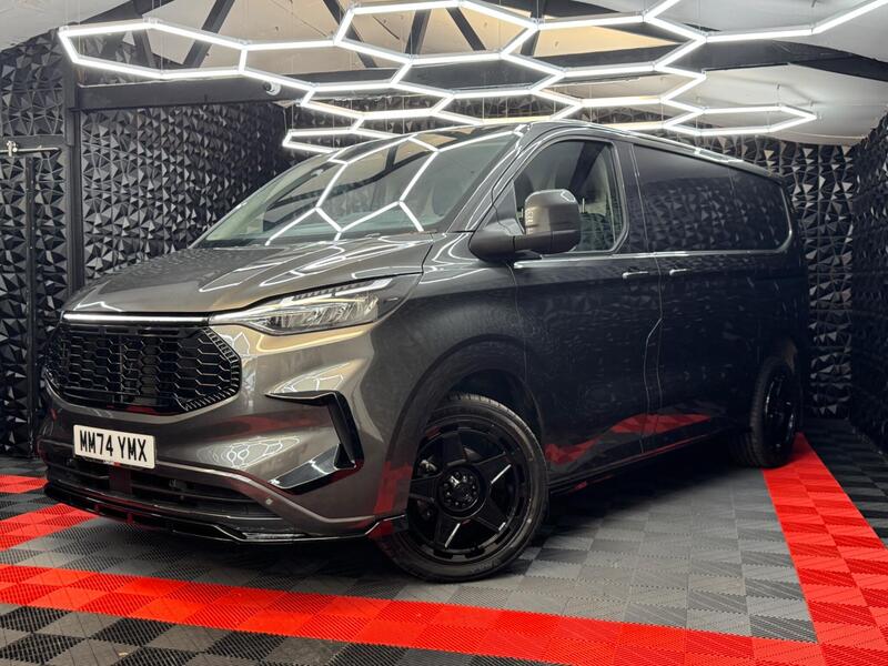 2024 Ford Transit Custom