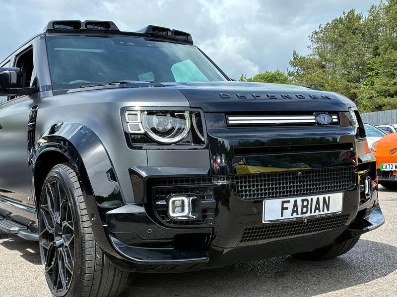 Land Rover Defender view 4