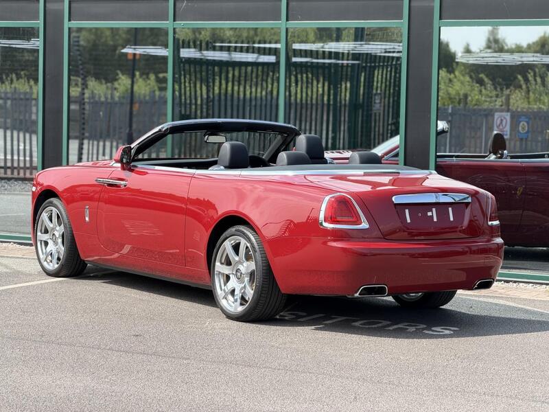 Rolls-Royce Dawn view 2