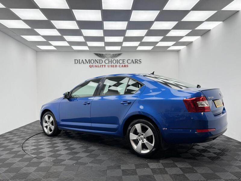 Skoda Octavia view 4
