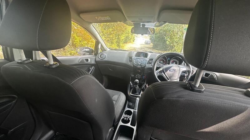 2015 Ford Fiesta — photo 10