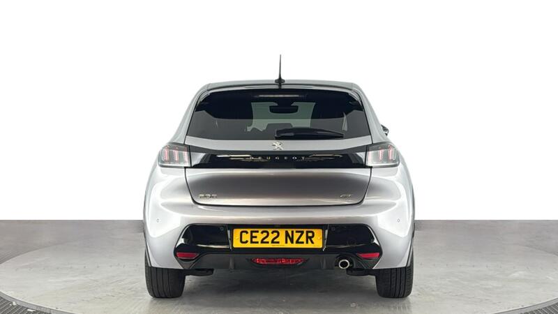Peugeot 208 view 5