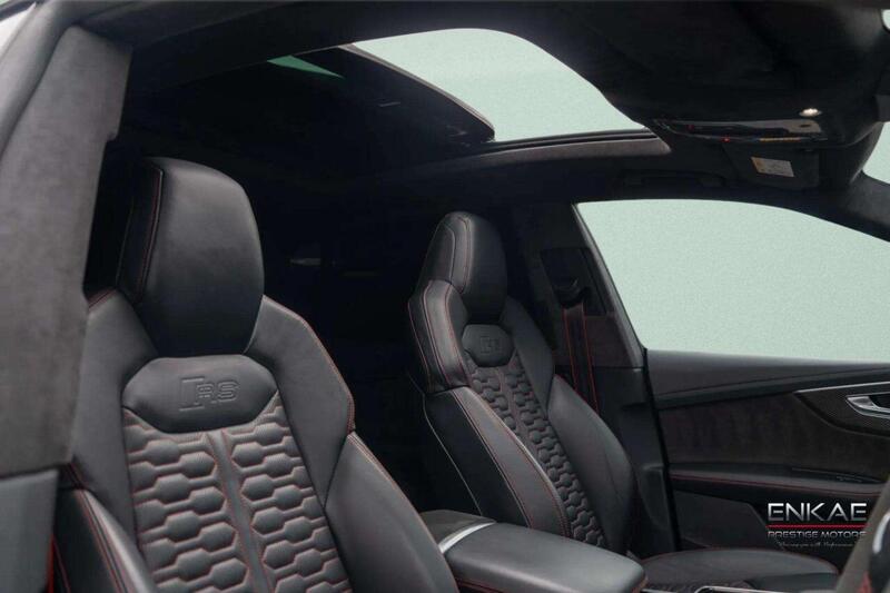 Audi Audi RSQ8 view 2