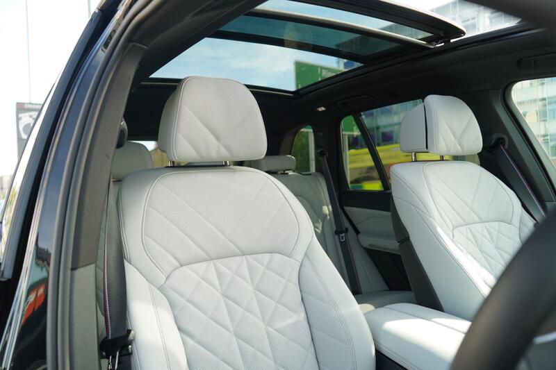 BMW X5 BMW X5 view 3