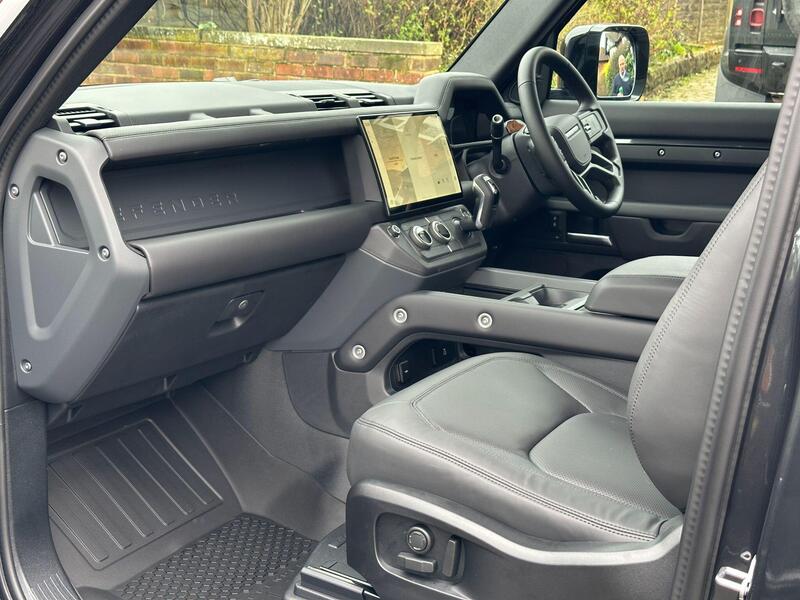 Land Rover Defender view 7