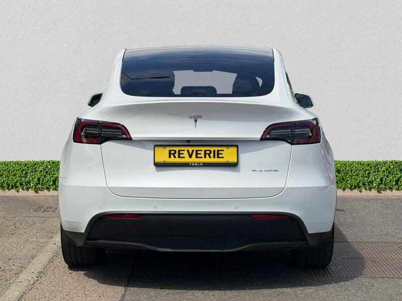 Tesla Model Y view 7