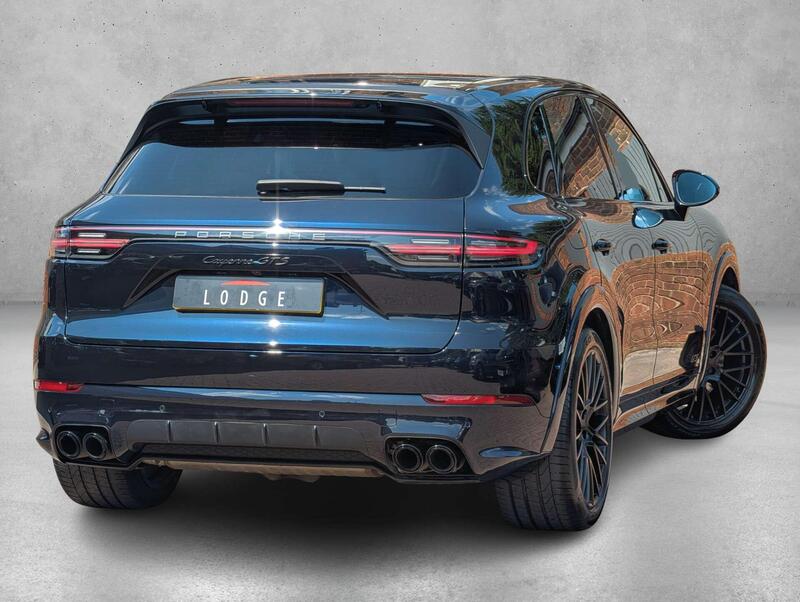 Porsche Cayenne view 7